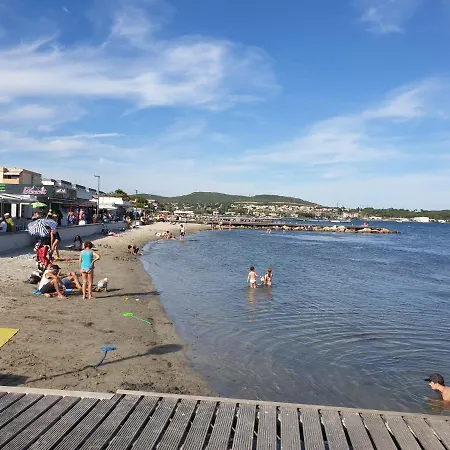 Les Bains, Vue Sur L'etang De Thau Classement 2 Etoiles * 바라뤽레벵즈